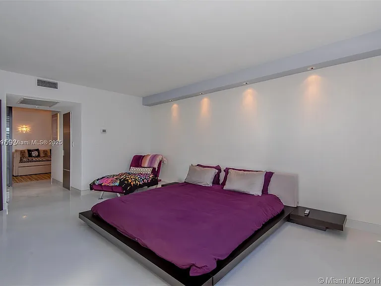 19390 Collins Ave #1121 — Photo 20