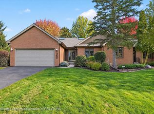 5260 Golden Cir, East Lansing, MI 48823