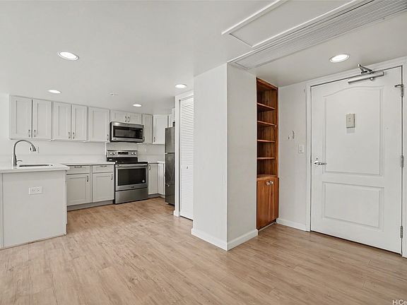5th image of 1314 Kalakaua Ave APT 1507