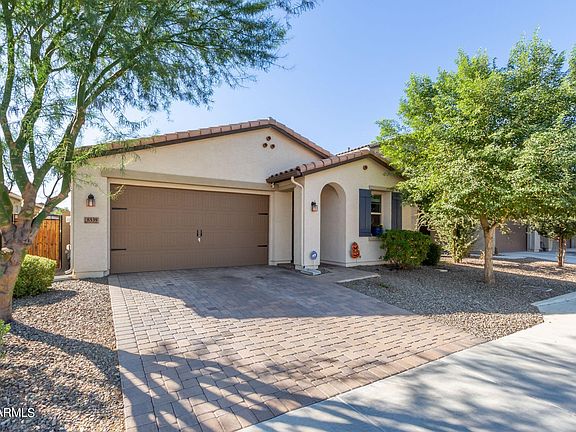 3rd image of 8539 W PEPPERTREE Lane