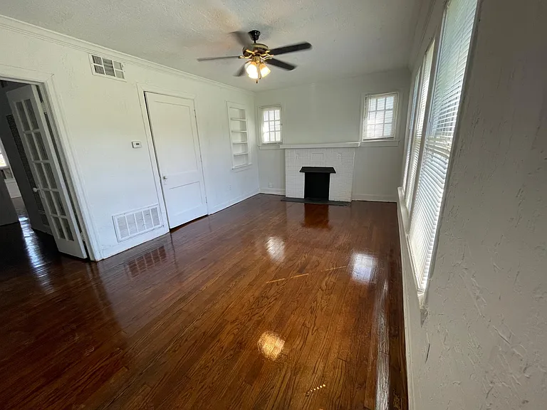 5201 Miller Ave #UPPER — Photo 10