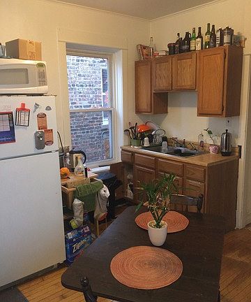 5th image of 738 S Claremont Ave #3