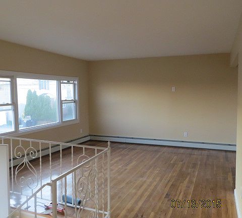 4th image of 852 S Bays St