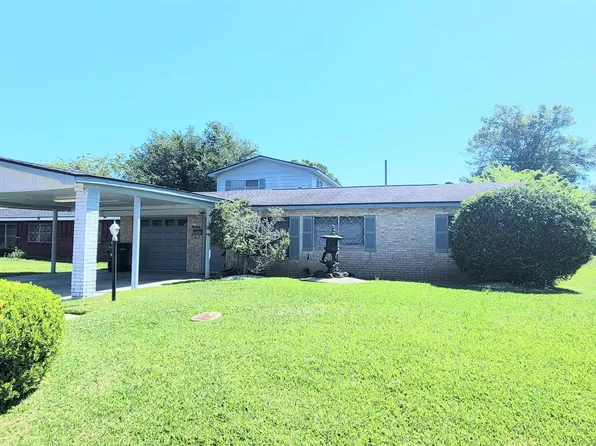 4491 Cadillac Ln, Beaumont, TX 77705
