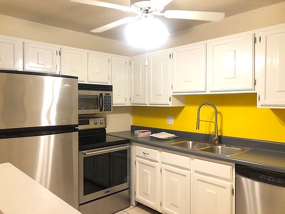 3rd image of 433 E Osage Ln #13-2B