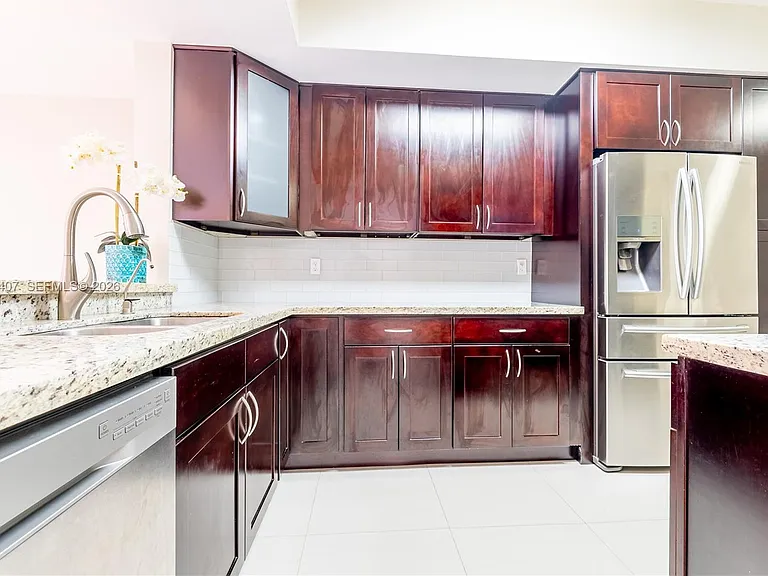 19160 NW 82nd Circle Ct #31L — Photo 10