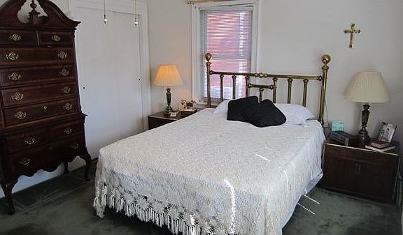 5th image of 1929 E 38th St