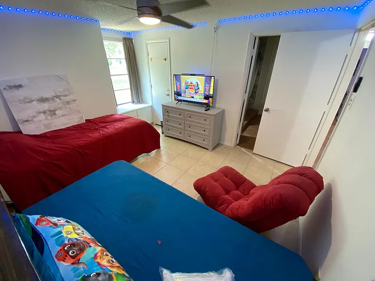 847 Middle Run Ct — Photo 67