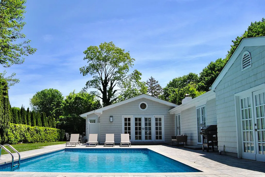 Southampton Village Summer Retreat — Photo 1