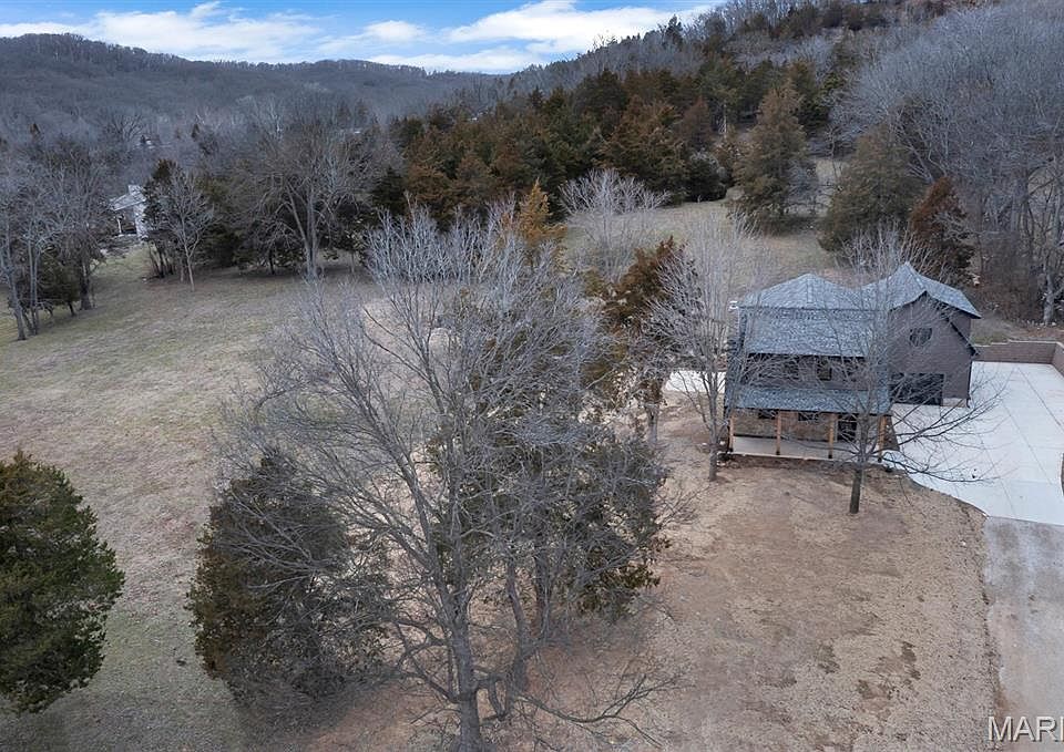 18531 S Fox Creek Ln, Pacific, MO 63069 | Zillow