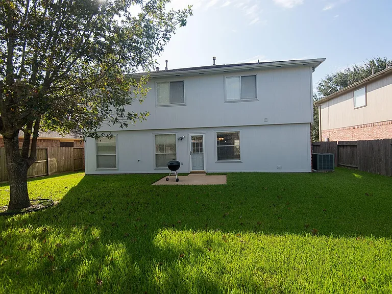 2207 Ames St — Photo 25