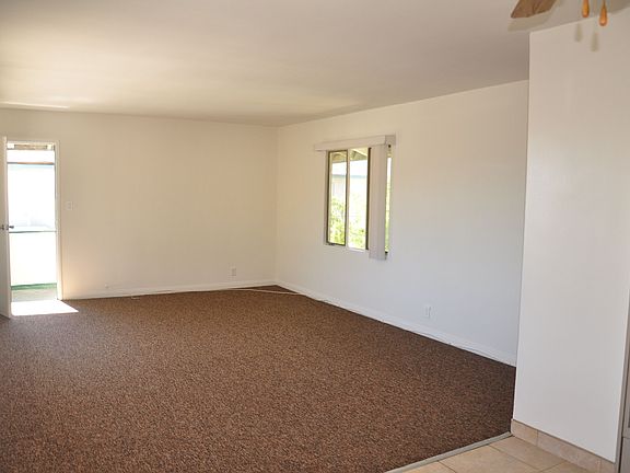 4th image of 2134 1/2 N Lincoln St