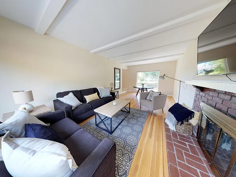 430 Palo Verde Dr — Photo 2