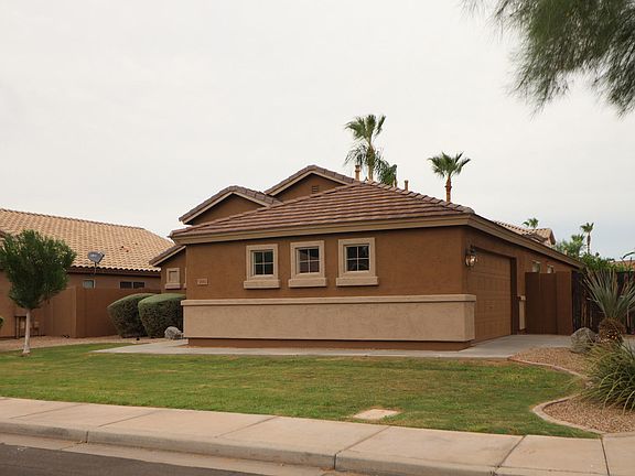4th image of 2841 S Camellia Dr #85248