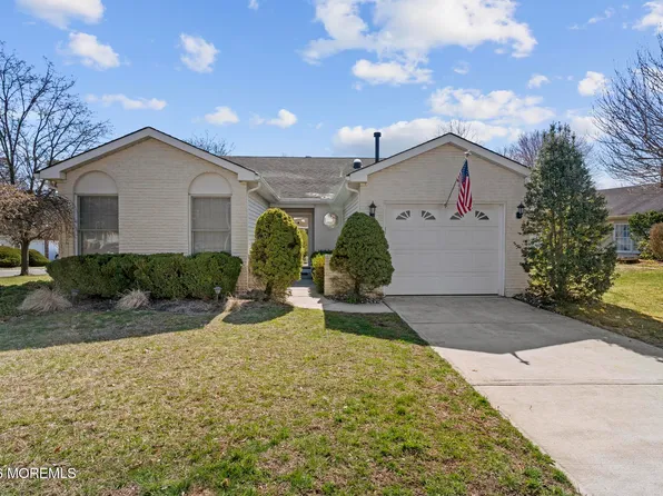 1523 Heatherleaf Lane, Toms River, NJ 08755