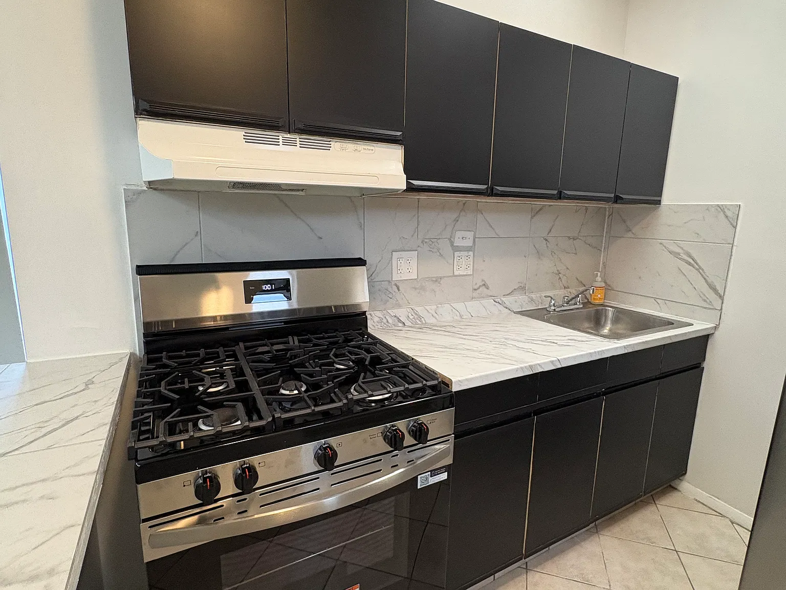 2 bed, 700 sqft, $1,500 — Photo 4
