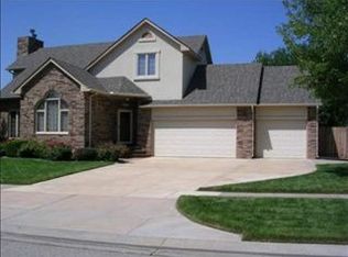 205 S Coach House Rd, Wichita, KS 67235