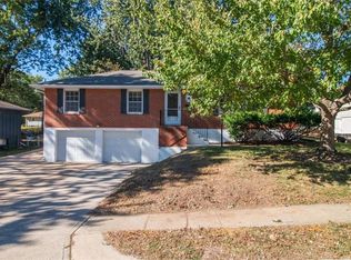 3620 S Adams Ave, Independence, MO 64055