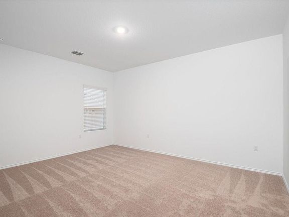 5th image of 2809 Schwartz Ln
