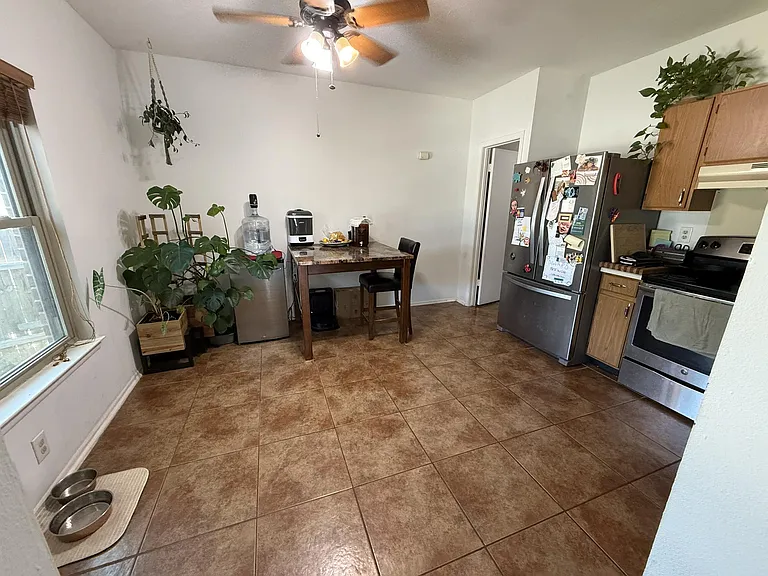 7435 Hunters Land — Photo 8