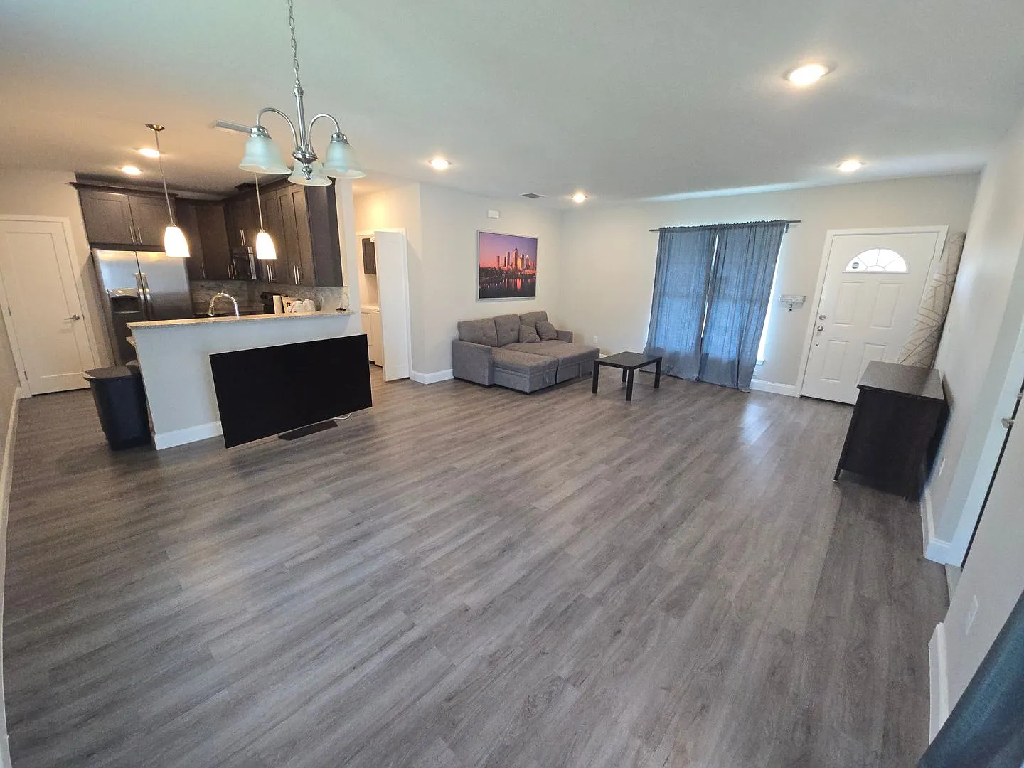 Charming 3/2 Home in Seffner, FL. — Photo 3