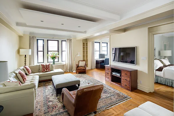 Sold by Stribling | media 15