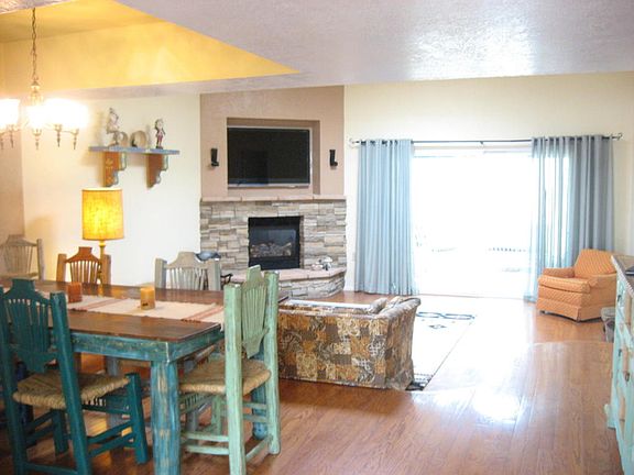 4th image of 4725 San Pedro Dr NE