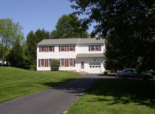 3035 Trolley Bridge Cir, Quakertown, PA 18951