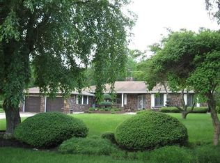 4 Fairway Ct, Wrightstown, NJ 08562