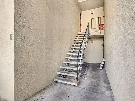 5th image of 2562 Walnut Blvd APT 57