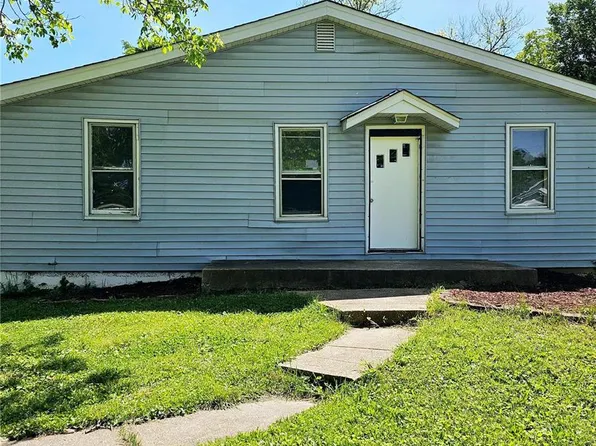 9658 Diamond Dr, Saint Louis, MO 63137