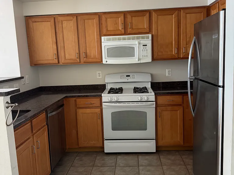 4490 Market Commons Dr #507 — Photo 18
