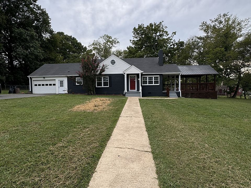 1st image of 306 S Hillcrest Dr