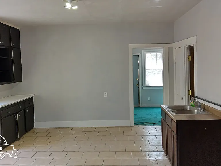 1827 W Grant St #1827 — Photo 2