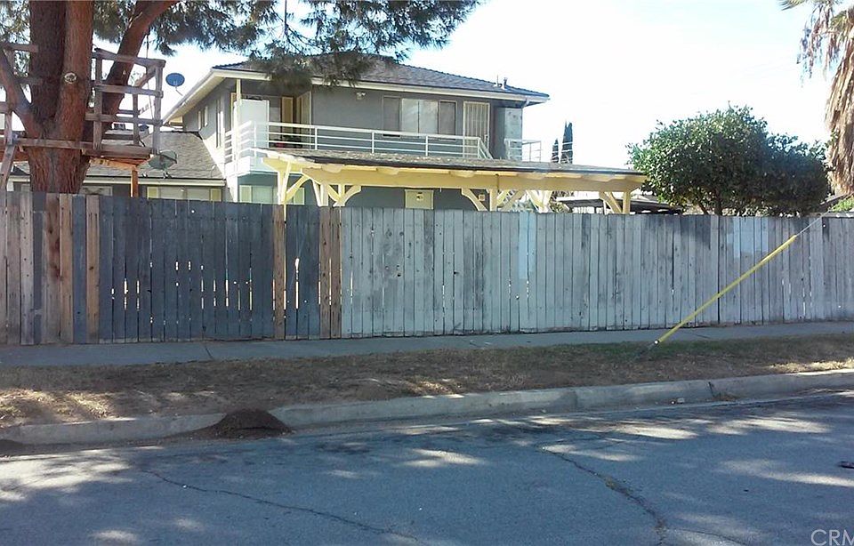 2nd image of 3854 Ferndale Ave