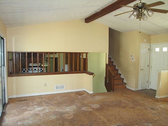 4th image of 1041 Casanova Ct