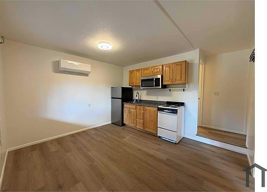 3rd image of 57 Grandview Ave #C