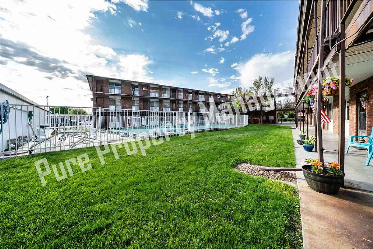 Building Photo - 580 Bookcliff Ave #12