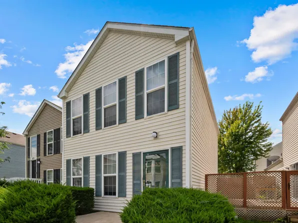 633 Serendipity Dr, Aurora, IL 60504