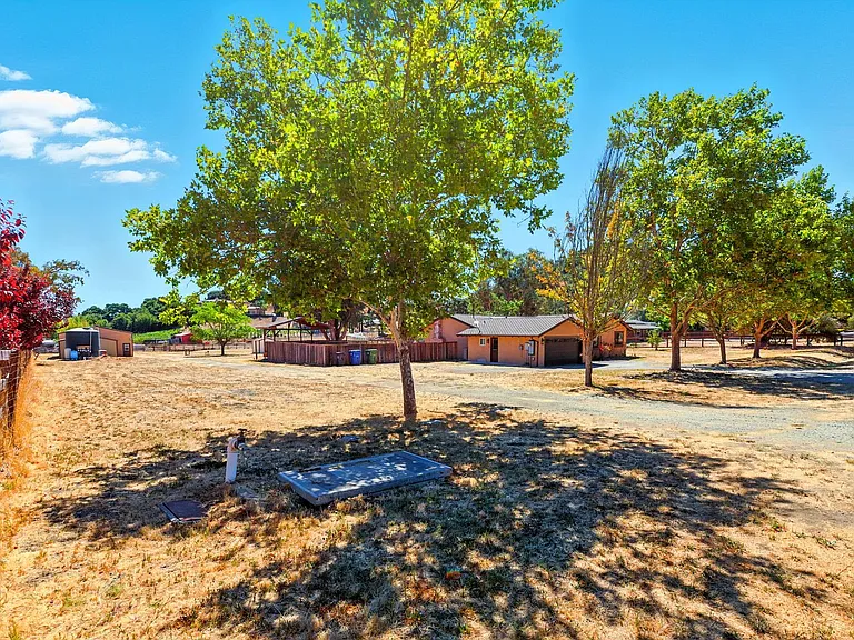 10200 Parrish View Dr — Photo 46