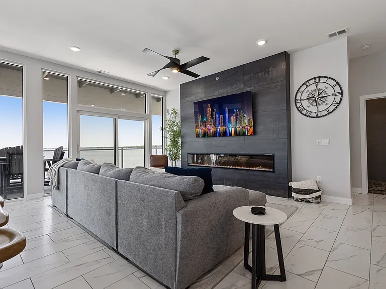 724 Stony Point Trl #23 — Photo 4