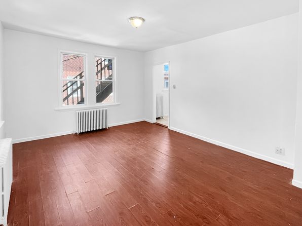 206 Evergreen Ave #B