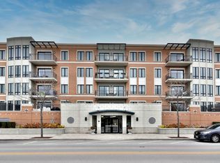 135 S York St UNIT 210, Elmhurst, IL 60126