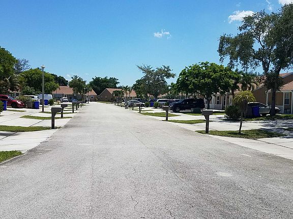4th image of 4748 NW 5th Ave