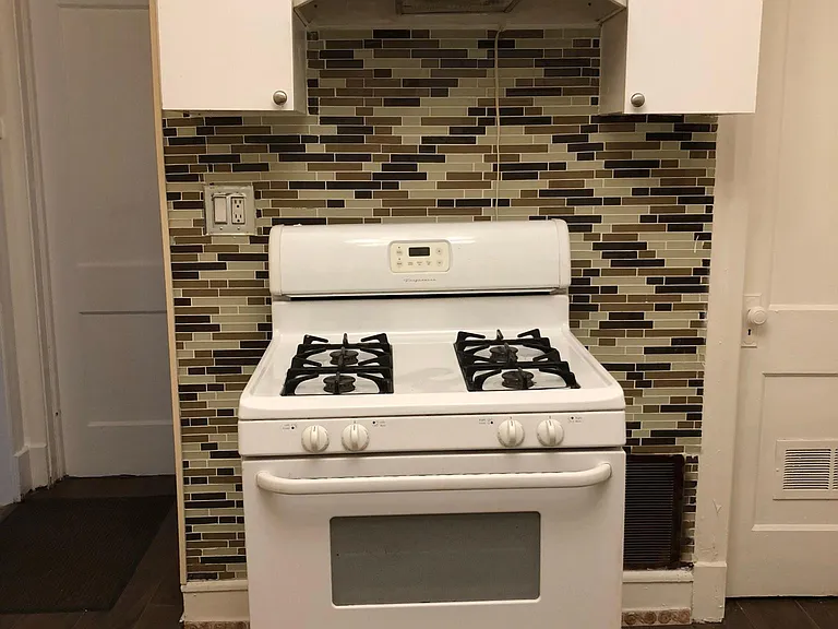 1751 W Catalpa Ave #3 — Photo 8