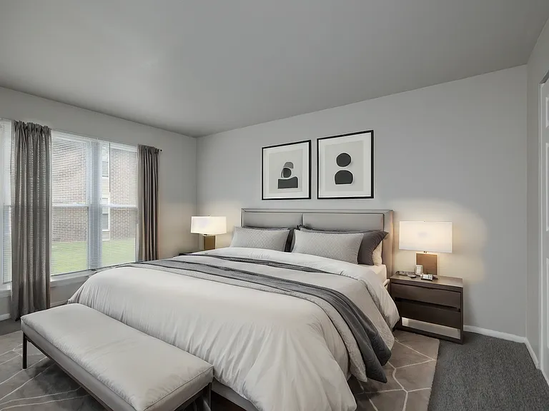 Edgewater Manor — Photo 10