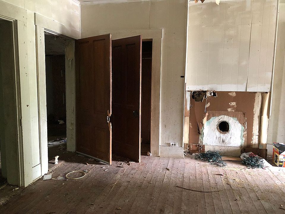 487 E Main St, Carlisle, KY 40311 Zillow