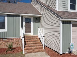 1012 Sandy Ct, Gastonia, NC 28056