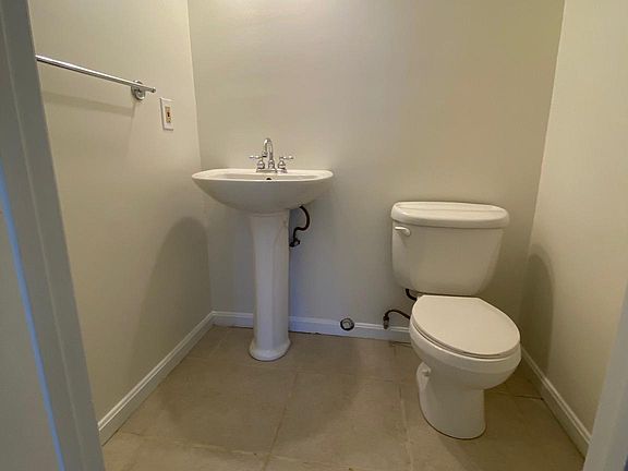 5th image of 8005 Coachcrest Ct #14-6