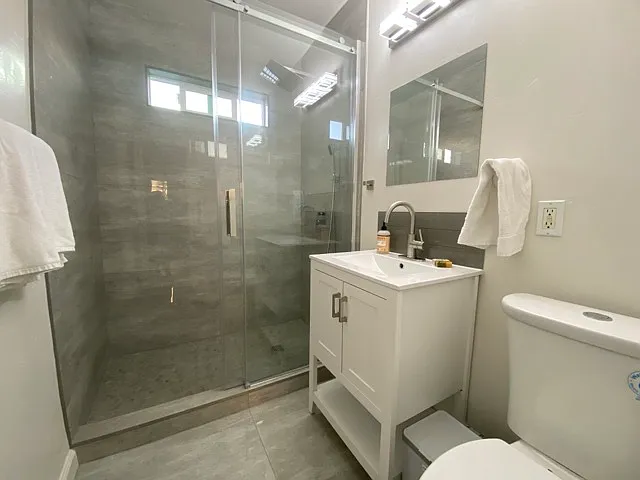 4429 Gresham St — Photo 8